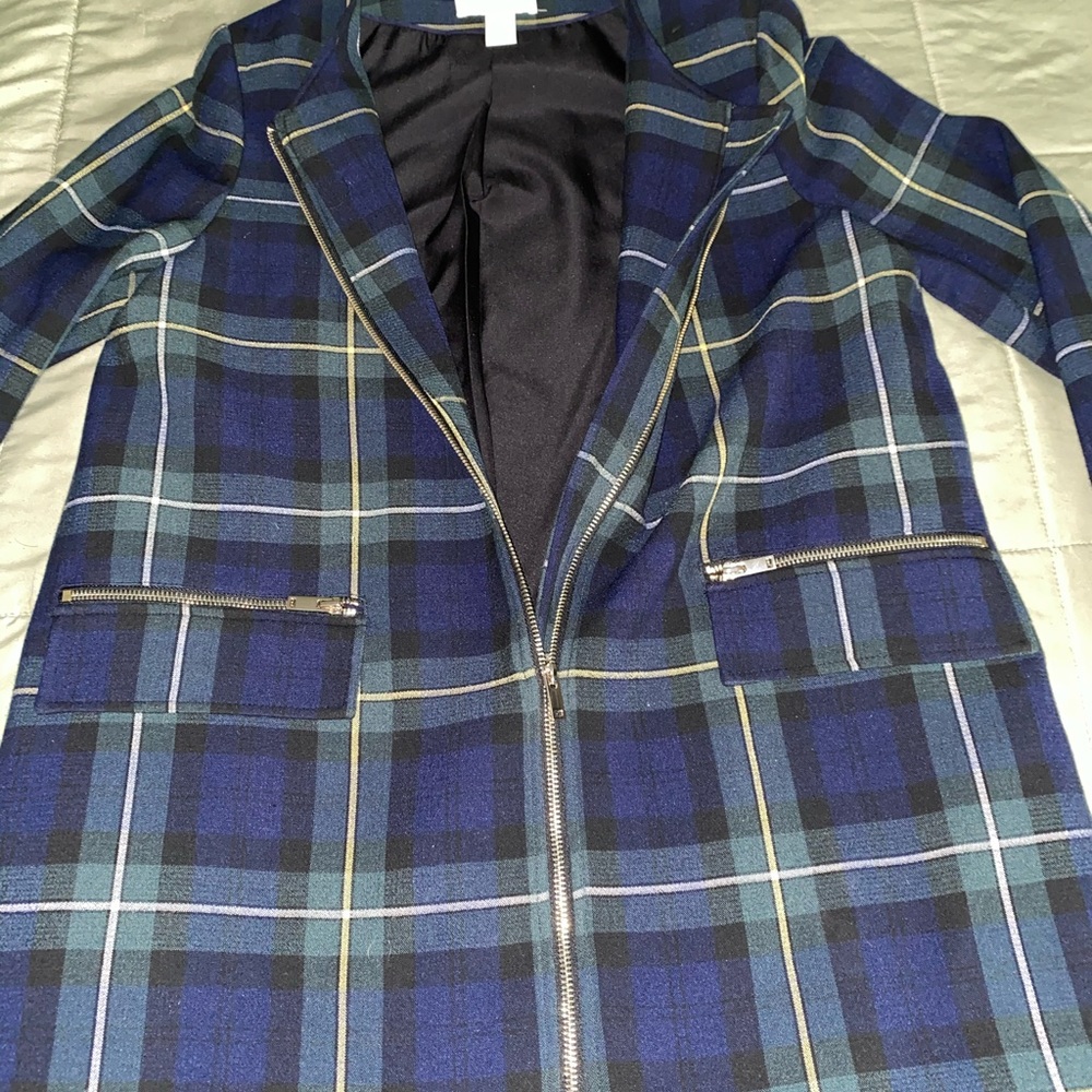 Coat - Picture 2 of 3